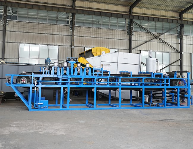 橡膠帶式真空過濾機完工了，即將發貨！