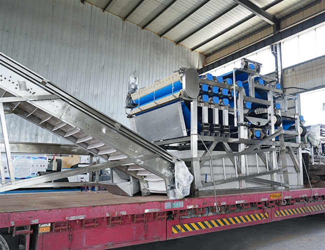 帶式果蔬壓榨機發往四川，食品級材質 + 全自動化，助力客戶果蔬加工！